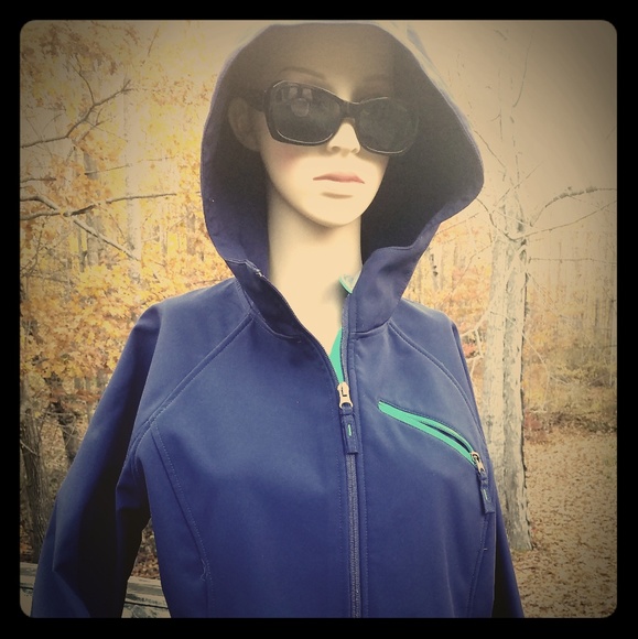 Great Hooded Jacket by Free Tech - Picture 2 of 8